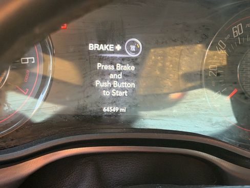 Used 2020 Dodge Challenger SXT w/ Driver Convenience Group image 7