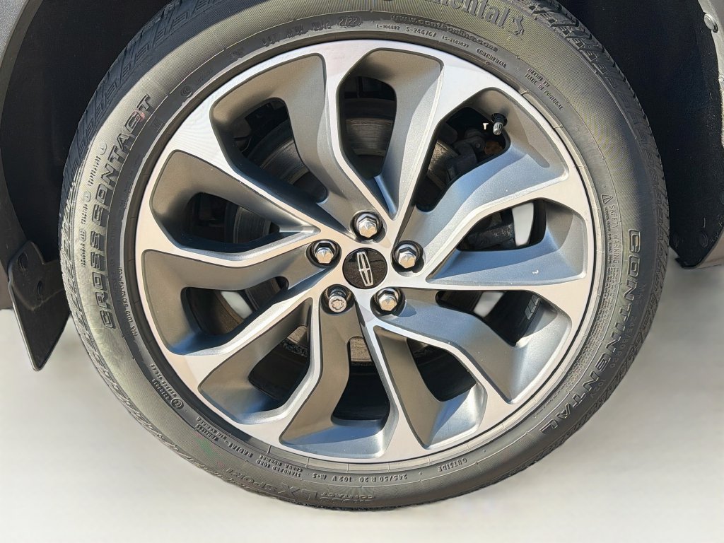 Used 2023 Lincoln Nautilus Reserve AWD/4WD image 34