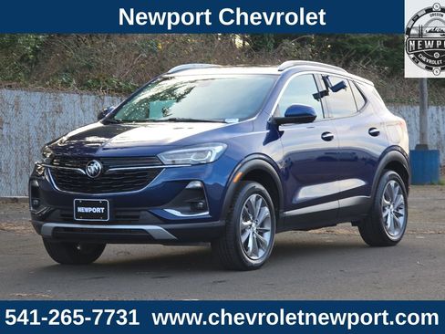 Used 2023 Buick Encore GX Essence w/ Experience Buick Package image 9