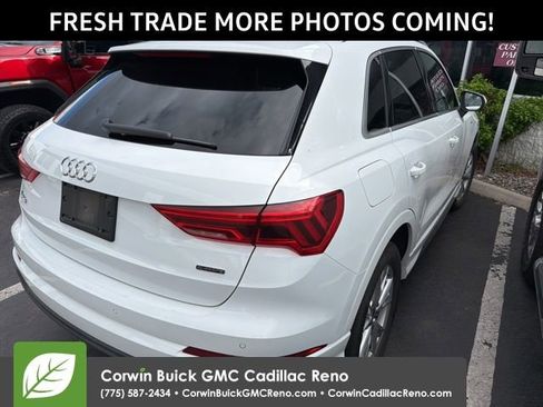 Used 2025 Audi Q3 2.0T Premium image 3