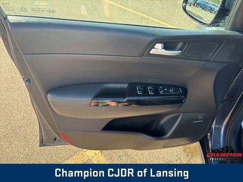 Used 2020 Kia Sportage EX w/ Option Group 15 image 17