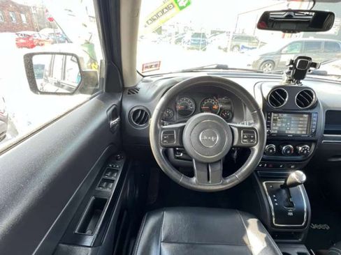 Used 2017 Jeep Patriot High Altitude image 29
