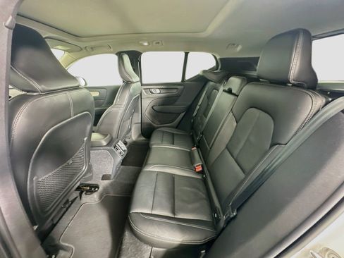 Used 2023 Volvo XC40 B5 Ultimate w/ Protection Package Premier AWD/4WD image 28