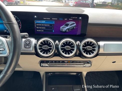 Used 2023 Mercedes-Benz GLB 250 w/ Premium Package image 40