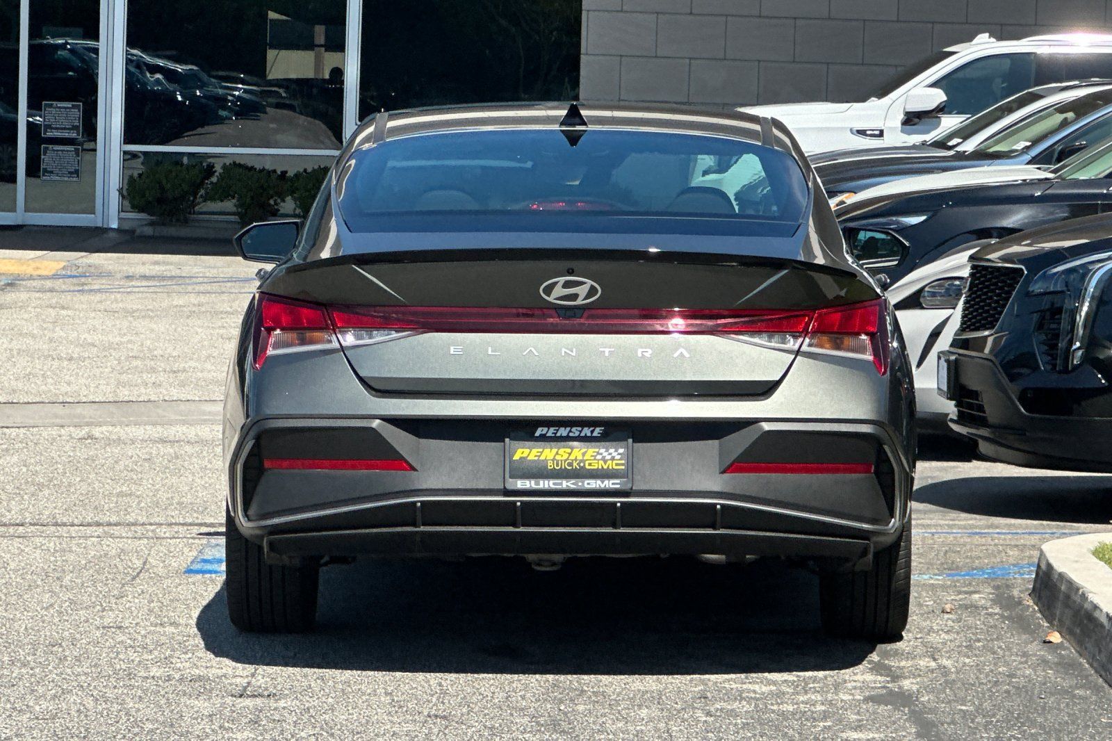 Used 2026 Hyundai Elantra Sport FWD image 5