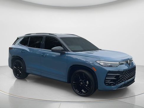 New 2026 Volkswagen Tiguan SE R-Line AWD/4WD image 2
