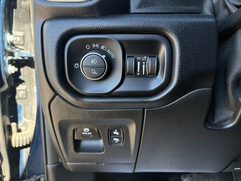 Used 2021 RAM 1500 Laramie image 27