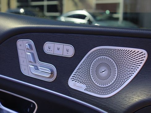 Certified 2022 Mercedes-Benz GLS 450 4MATIC w/ AMG Line Exterior image 11