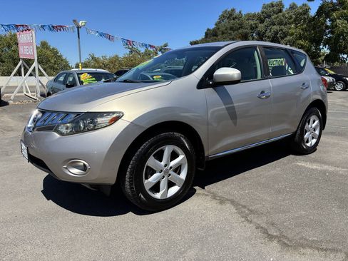 Used 2009 Nissan Murano S FWD image 1