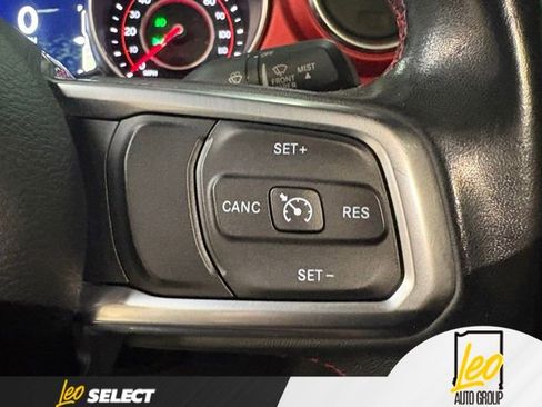 Used 2020 Jeep Gladiator Rubicon AWD/4WD image 12