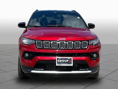 Used 2025 Jeep Compass Limited AWD/4WD image 4