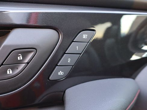 Used 2019 Chevrolet Blazer RS image 11