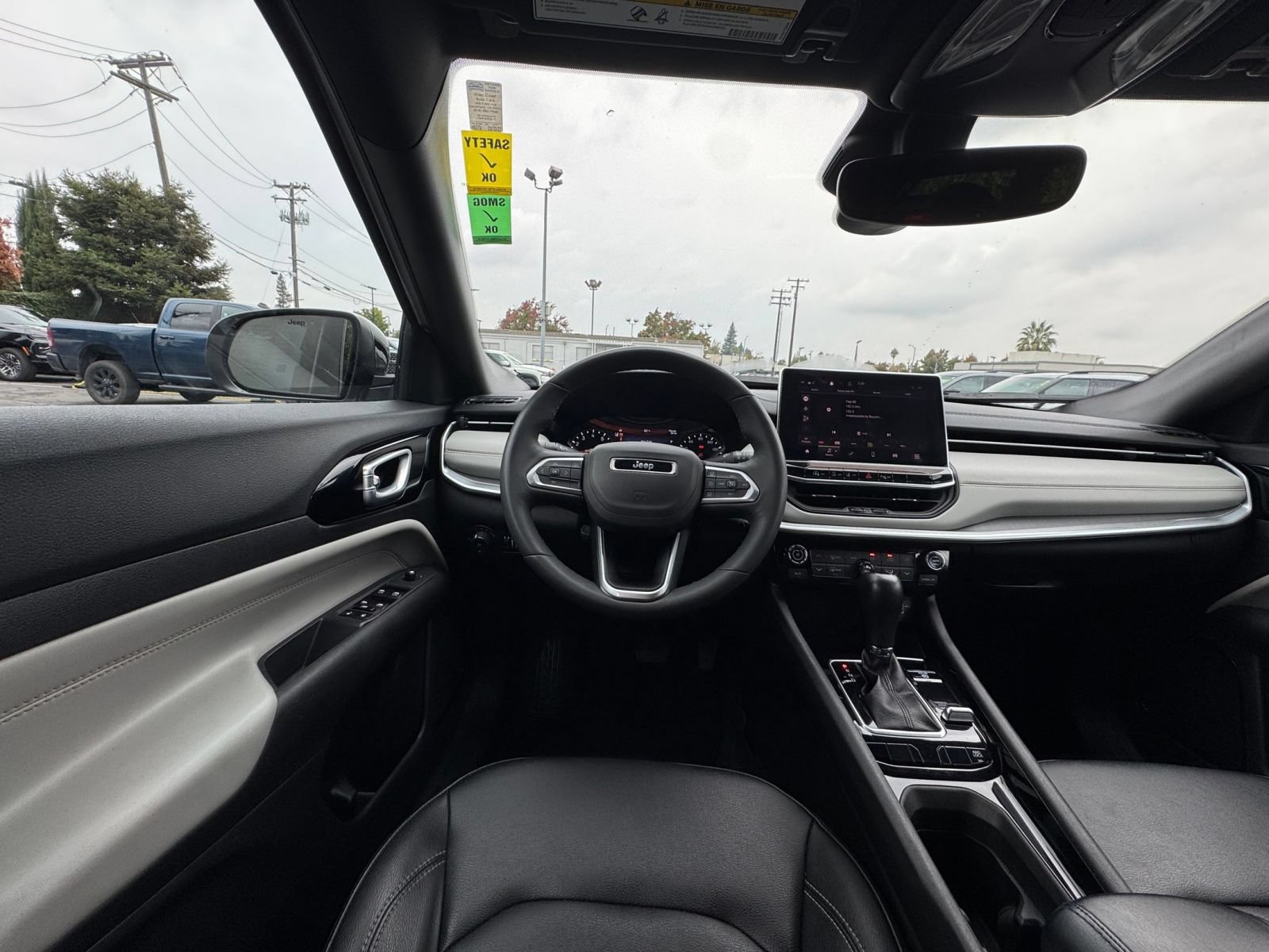 Used 2025 Jeep Compass Limited AWD/4WD image 34
