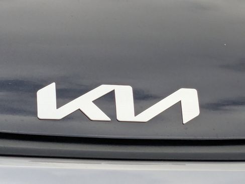 New 2026 Kia Sportage LX FWD image 14