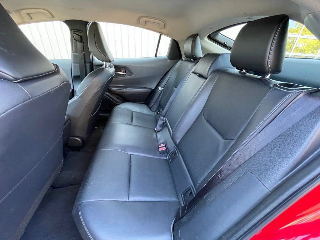 Used 2025 Toyota Prius XLE FWD image 26