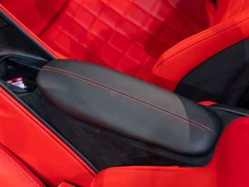 Used 2024 Ferrari Roma Spider RWD image 39