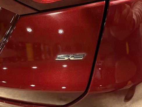 Used 2016 Ford Fusion SE image 26