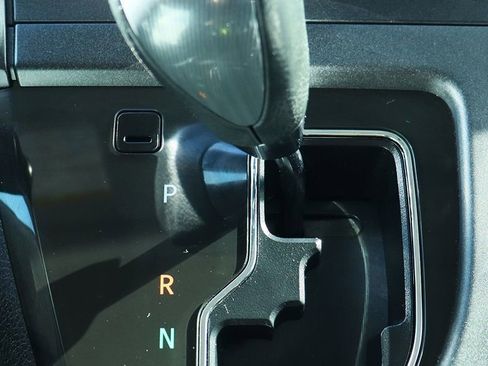 Used 2017 Toyota Sienna SE Premium image 57