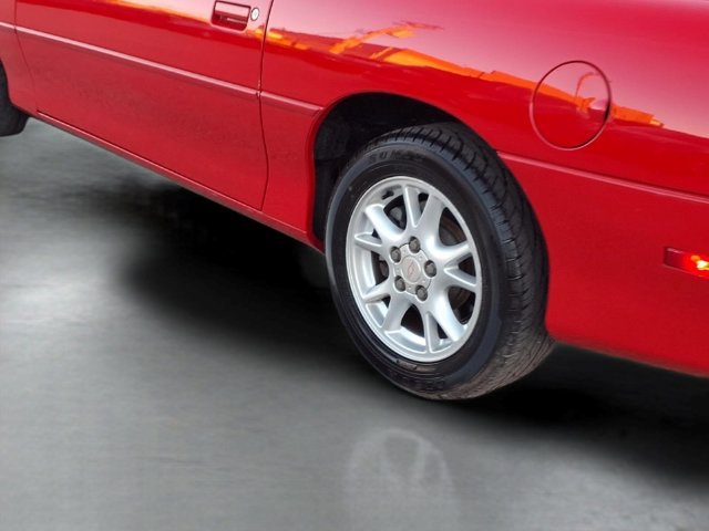 Used 2002 Chevrolet Camaro LT RWD image 21