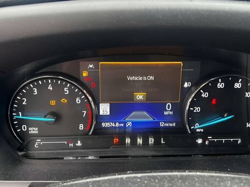 Used 2021 Ford Explorer Limited w/ Equipment Group 301A AWD/4WD image 17