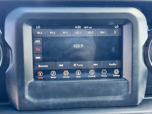 Used 2023 Jeep Wrangler Sport image 15