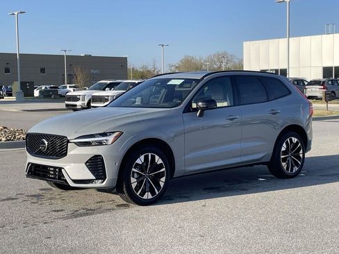 New 2026 Volvo XC60 B5 Plus w/ Protection Package Premier AWD/4WD image 24