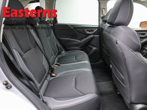 Used 2022 Subaru Forester Premium AWD/4WD image 26