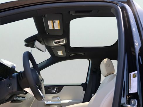 New 2026 Mercedes-Benz GLA 250 4MATIC image 37