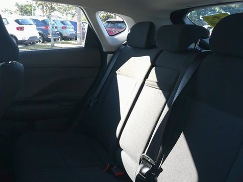 Certified 2024 Hyundai Kona SE image 6