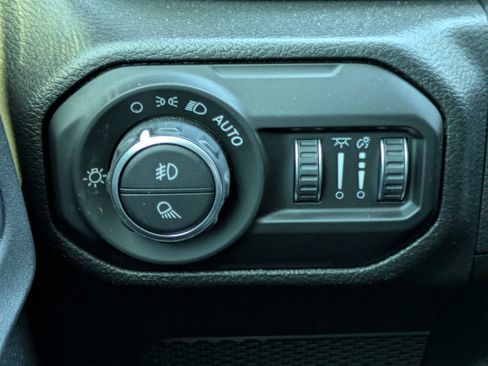 Used 2022 Jeep Gladiator Mojave w/ LED Lighting Group AWD/4WD image 12
