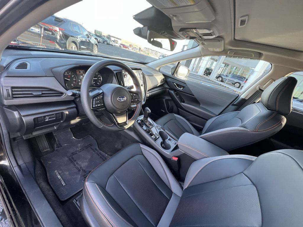 Used 2024 Subaru Crosstrek 2.5i Limited w/ Crosstrek Mirror Package AWD/4WD image 10