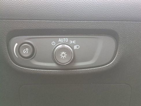 Used 2025 Buick Encore GX Preferred FWD image 4