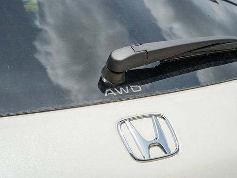 Used 2026 Honda HR-V LX image 8