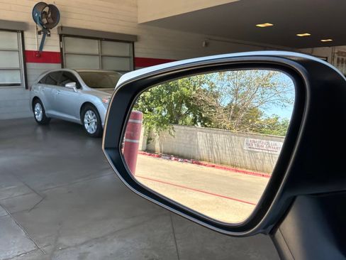 Used 2025 Toyota RAV4 XLE FWD image 19