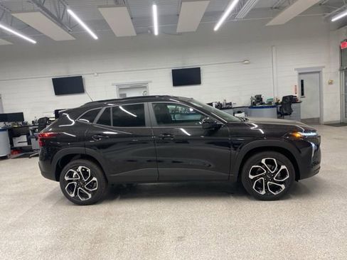 New 2026 Chevrolet Trax RS w/ Driver Confidence Package image 4