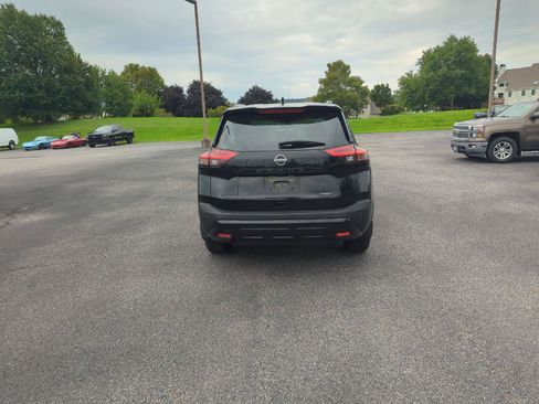Used 2023 Nissan Rogue SV w/ SV Premium B Package AWD/4WD image 6