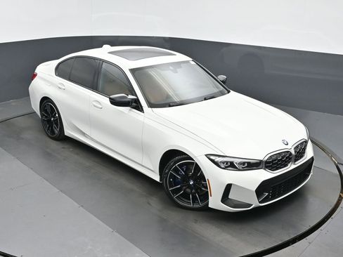 Used 2023 BMW M340i w/ Driving Assistance Package image 34