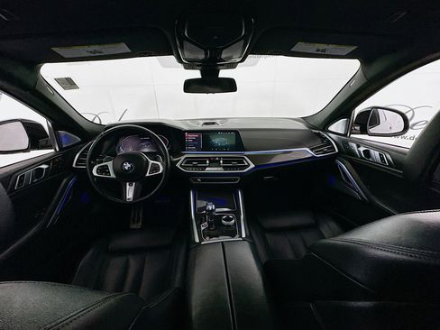 Used 2022 BMW X6 M50i image 19