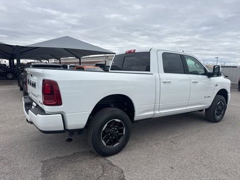 New 2026 RAM 2500 Laramie AWD/4WD image 6