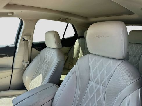 Used 2023 Buick Envision Avenir AWD/4WD image 13
