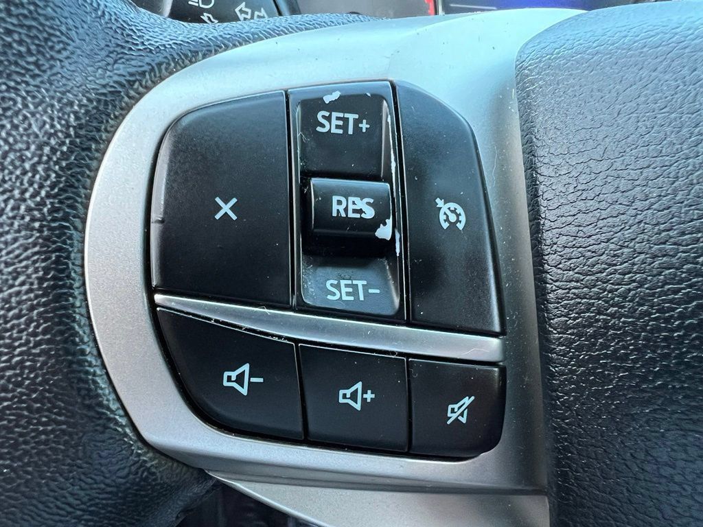 Used 2021 Ford Explorer XLT w/ Equipment Group 202A AWD/4WD image 43