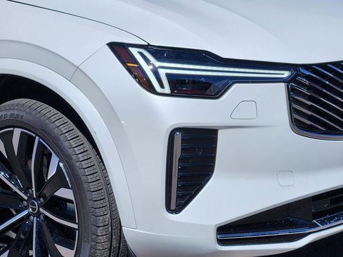 New 2025 Volvo XC90 B6 Core w/ Protection Package Premier image 28