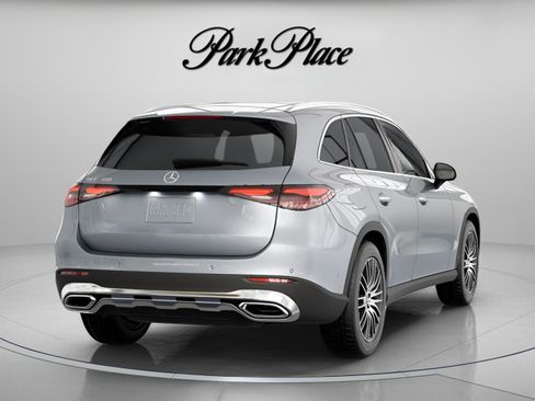 Used 2026 Mercedes-Benz GLC 300 4MATIC image 19