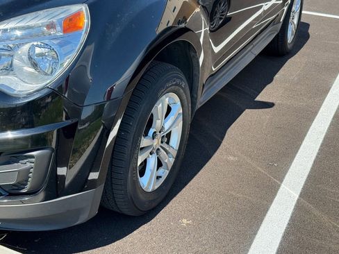 Used 2010 Chevrolet Equinox LT image 3