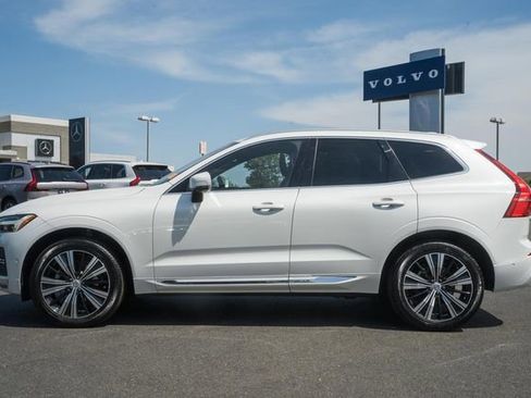 Used 2022 Volvo XC60 B5 Inscription w/ Advanced Package AWD/4WD image 4