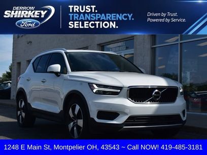 Used 2019 Volvo XC40 T5 Momentum