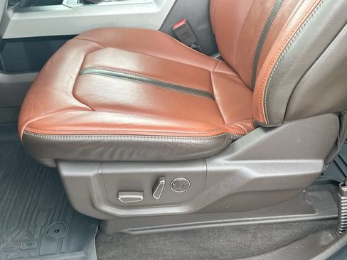 Used 2019 Ford F150 King Ranch w/ Equipment Group 601A Luxury AWD/4WD image 9