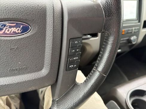 Used 2011 Ford F150 XLT w/ XLT Chrome Pkg image 34