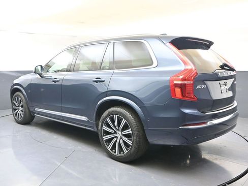 Certified 2024 Volvo XC90 B6 Plus image 3