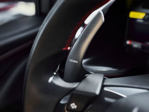 Used 2020 Ferrari 812 Superfast RWD image 50